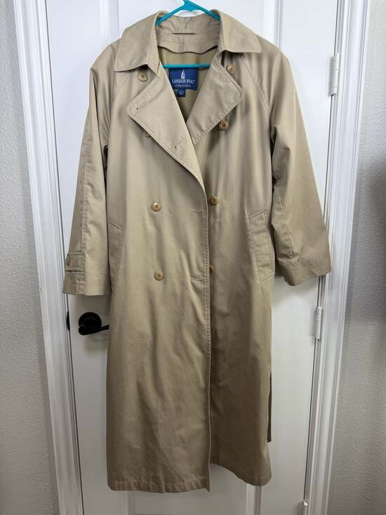 London Fog Jackets & Blazers - London Fog Limited Edition Double Breasted Trench Coat Khaki Size 8 Petite